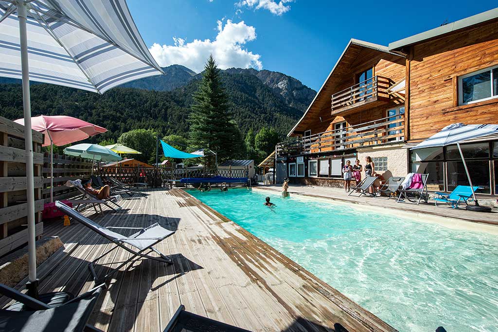 camping avec piscine chauffee le montana